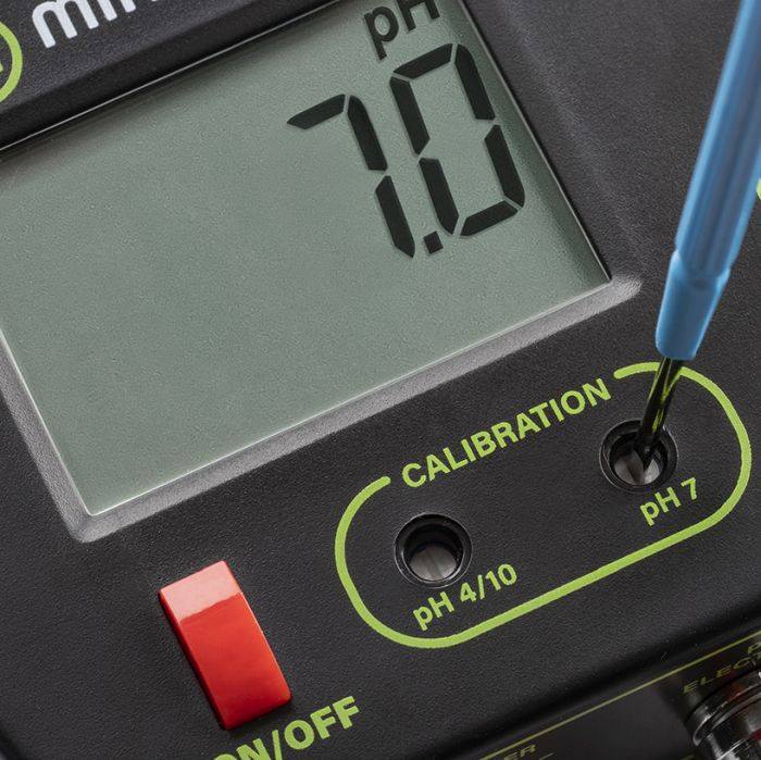 MC122 Smart pH Monitor and Controller