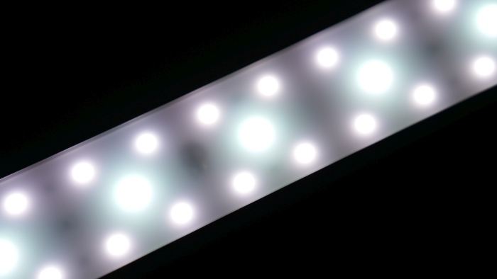 B-Serie 80-100 cm (41,3 W) inkl. Bluetooth - DE Version